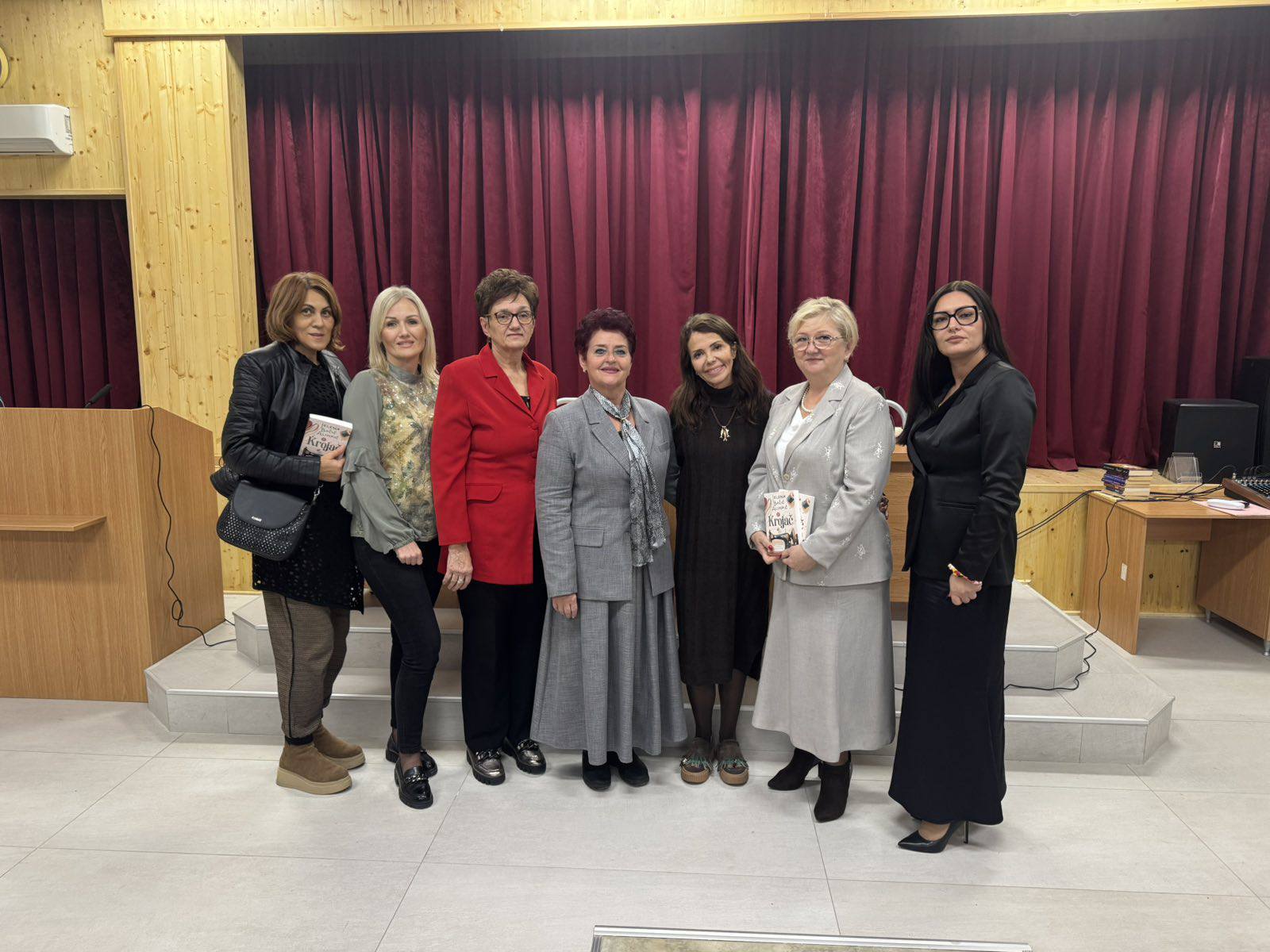 Књижевно вече са Јеленом Бачић Алимпић у Малом Зворнику